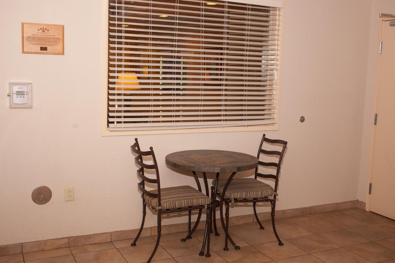 Candlewood Suites - Logan Экстерьер фото